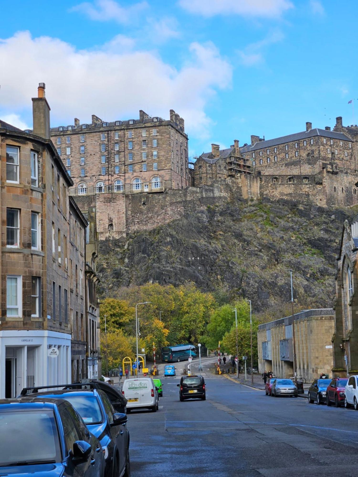 No15 Castle View Lägenhet Edinburg Exteriör bild